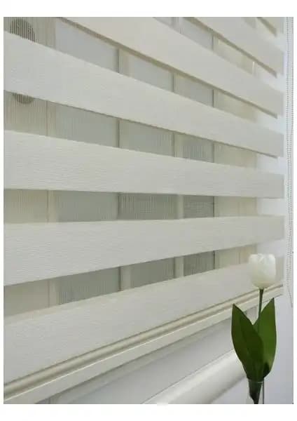 Anıper Gri Polyester Stor Perde ve ZebraEvim Bambu Zebra Perde Karşılaştırması 2
