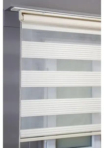 Bizden Perde Stor Perdeler: Krem Pileli Zebra ve Beyaz Pilesiz Modellerinin Karşılaştırması 1