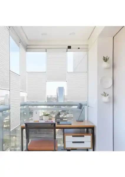 Cam Balkon ve Serin Home Collection Beyaz Katlanabilir Perde Karşılaştırması