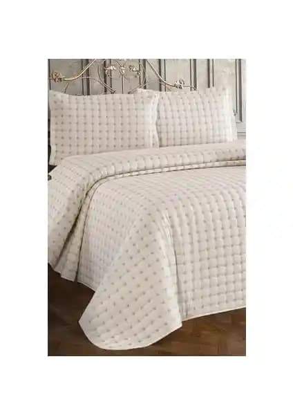 Çeyiz Diyarı Yıldız ve Örtüm Alya Kapitone Yatak Örtüsü Karşılaştırması