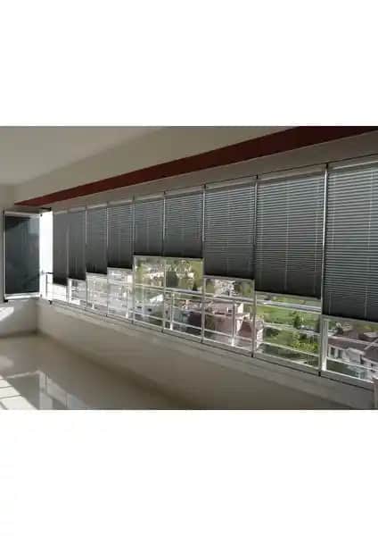Denas Store ve Serin Home Collection Plise Perdeleri Karşılaştırması ve En İyi Seçeneklerin Analizi