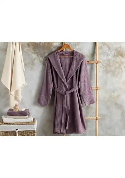 English Home Bornoz Karşılaştırması: Soft ve Stripe Modellerinin Özellikleri ve Kullanıcı Yorumları 2