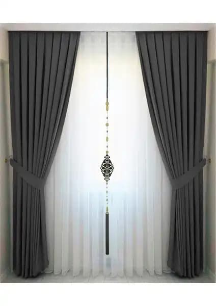 Ev Dekorasyonunda Kullanılan Kadife ve Pamuk-Polyester Fon Perdelerin Karşılaştırması 1