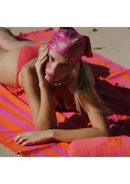 Green Petition Maris Ruby ve Ocean Coral Candy: Sürdürülebilir Plaj Havlusu Karşılaştırması