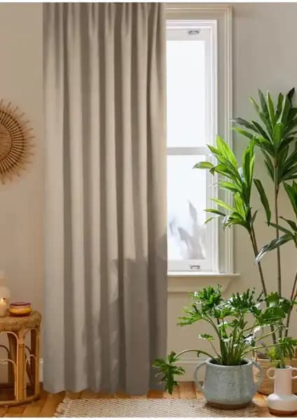 Home Color ve Meva Home Kadife Fon Perdeleri Karşılaştırması: Tasarım ve Fonksiyonellik Analizi 1