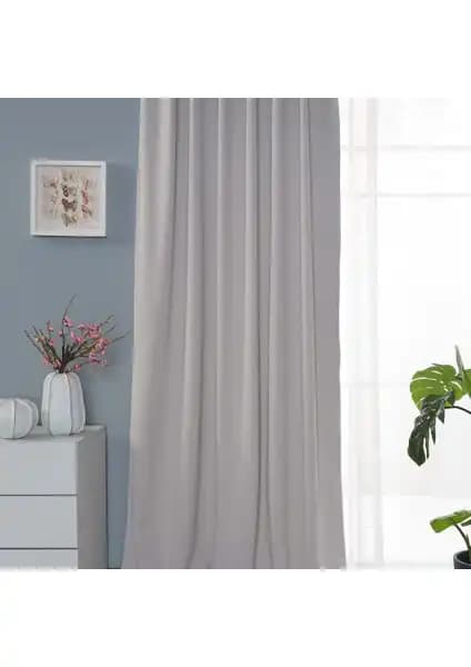 Karartma Perdeleri Karşılaştırması: Cotton Studio ve Miabella Home Ürünleri 2