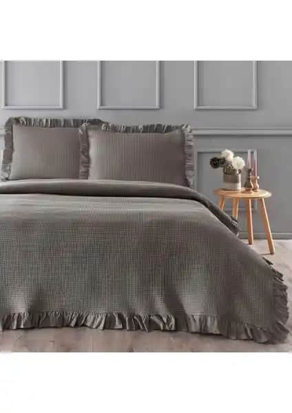 Linens Bsp ve Linens Vita Yatak Örtüsü Setleri Karşılaştırması ve Özellikleri