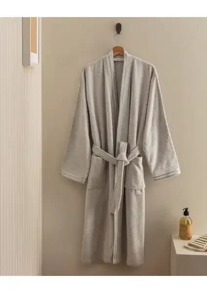 Madame Coco Belda ve Maynor Kimono Bornoz Karşılaştırması: Hangi Model Sizin İçin Uygun 2