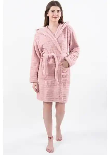 MaisonArt Comfy ve Zeynep Tekstil Penguen Bornozları Karşılaştırması