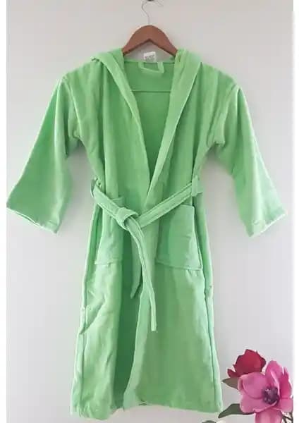 My Sweet Baby ve Philippus Bukle Bornozları Karşılaştırması: Hangi Çocuk ve Gençler İçin Uygun