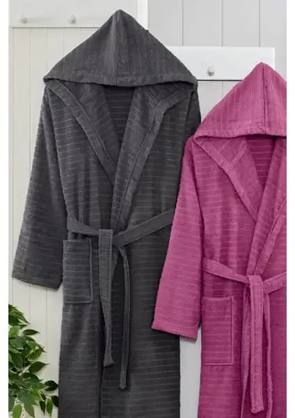 Oyalı Textile Organik Pamuk Bornoz ile Moke E-Ticaret Pera 2'li Çift Bornoz Seti Karşılaştırması 2