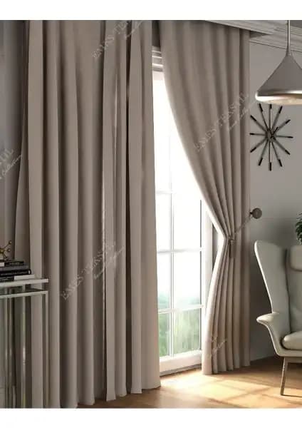 Perde Pendik Bej Blackout ve Vanessa Siyah Blackout Ürünlerinin Detaylı Karşılaştırması 1