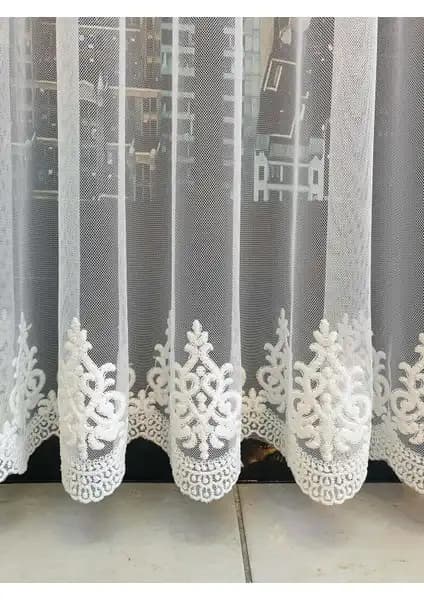 Tül Perde Seçiminde Karşılaştırma: Esse Home Siyah Düz ve Lüks House Grek Etek Perde 2