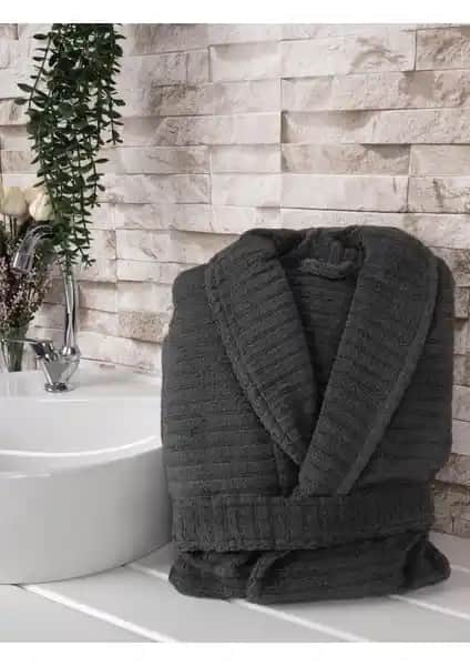 Baveno Home ve Soley Bornoz Karşılaştırması: Hangi Ürün Sizi Daha Çok Memnun Eder?