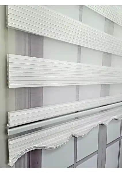 BBB Pliseli Zebra Stor Perde ve Brillant Zebra Perde Beyaz Bambu Karşılaştırması