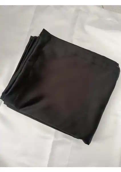 Perde Seçiminde Karşılaştırma: Brillant Düz Spor Fon ve Karmaş Home Karartma Perdesi 2