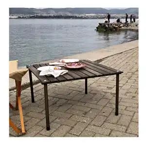 Koçtaş Katlanır Piknik Masası: Taşınabilir ve Fonksiyonel Bahçe Mobilyası Seçeneği