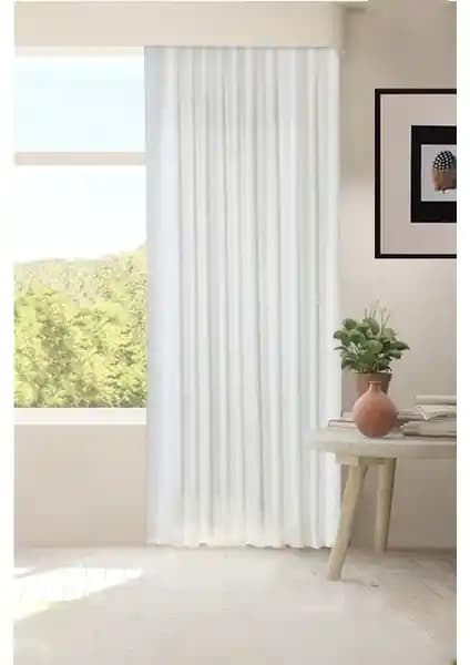 Kardens Home Saten Güneşlik Beyaz vs Pierre Cardin Krem Güneşlik Perde Karşılaştırması: Özellikler