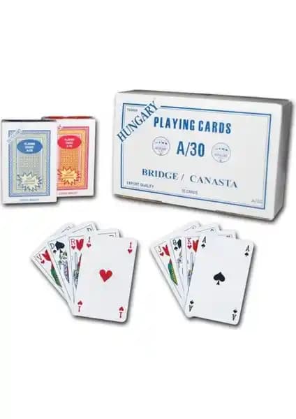 Macar A30 İskambil Oyun Kağıdı: Yüksek Kalite ve Dayanıklılık Sunan Profesyonel Set