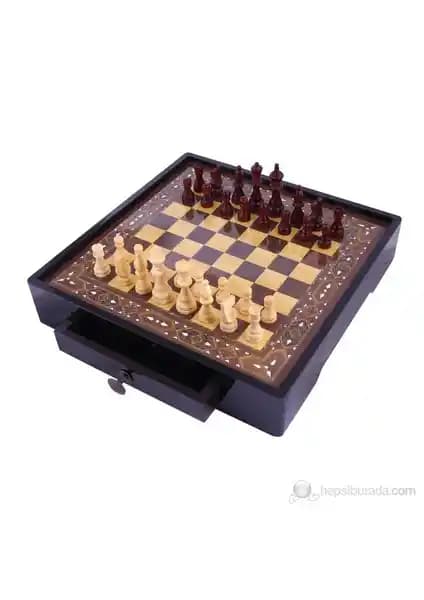 Star Çekmeceli Ceviz Büyük Satranç Takımı: Estetik ve Fonksiyonellik Bir Arada