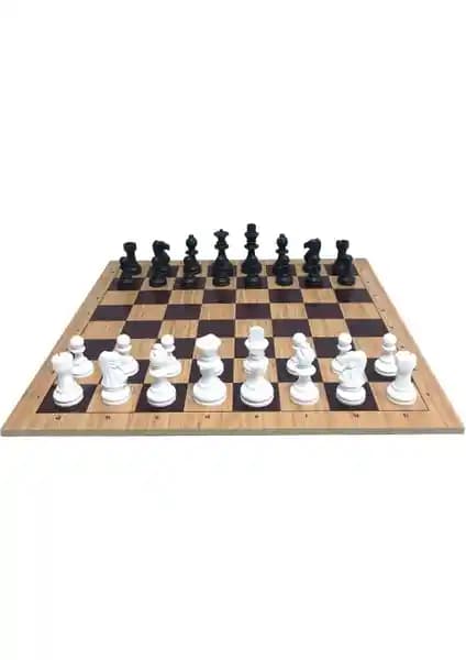 Yeni Ahşap Zeminli Profesyonel Satranç Takımı ile Oyun Deneyiminizi Geliştirin