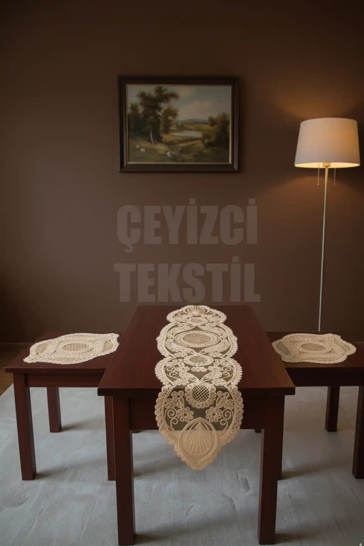 Çt Çeyizci Tekstil Yatak Odası 3 Parça Oda Takımı ve Sehpa/Masa Örtüsü Seti Detaylı