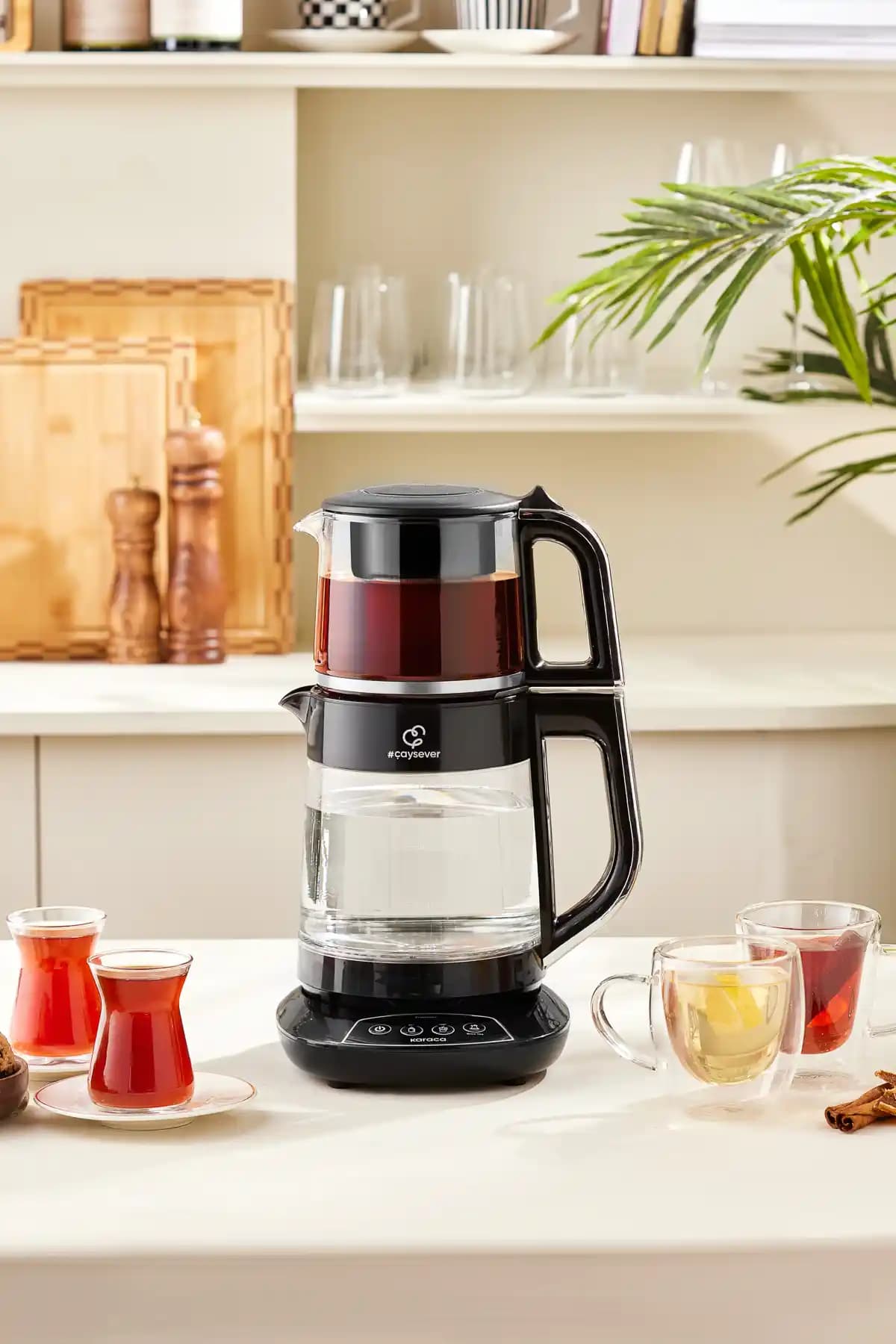 Karaca Çaysever Üç Fonksiyonlu Konuşan Cam Çay Makinesi: Sesli Bildirimli ve Kablosuz Tasarım