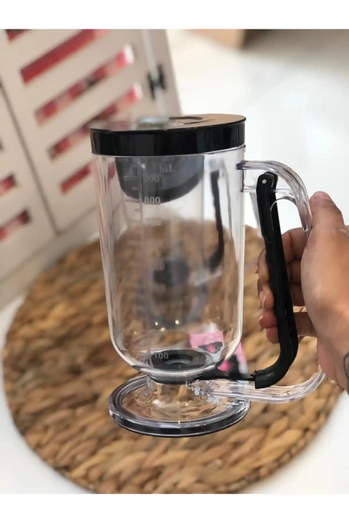 Porsiyon Kontrollü Pankek Hamuru Dağıtıcı: Plastik Malzeme ile Kolay ve Hızlı Uygulama