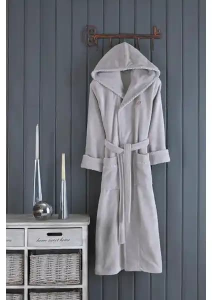 Varol Biyeli Kapşonlu Bambu Bornoz: Malzeme, Tasarım ve Bakım Özellikleri İnceleme