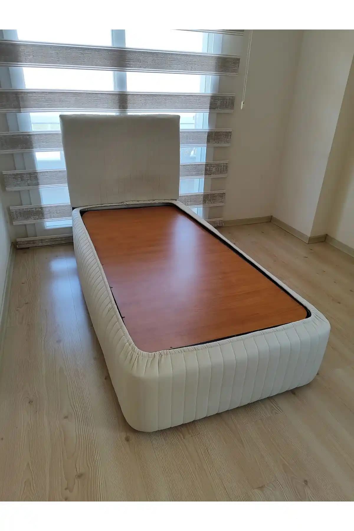 Tek Kişilik Sonne Baza ve Başlık Kılıfı Takımı – Bej, Türkiye Menşeli, 1. Kalite Kumaş