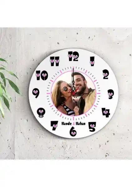 Kişiye Özel Resimli Kalpli Ahşap Duvar Saati Dekorasyon ve Hediye Seçenekleri
