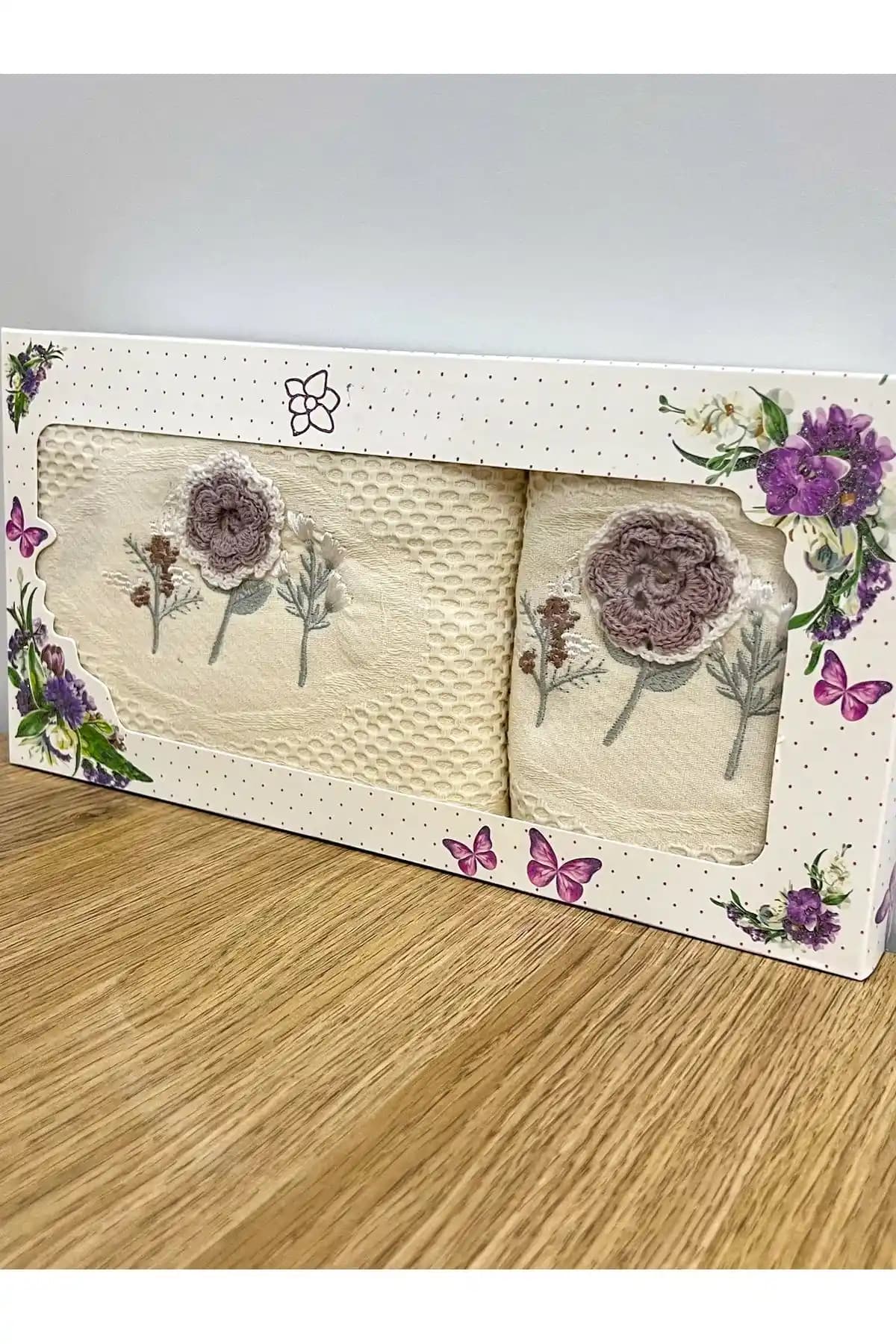 AYHANHOME 3D Çiçek İşlemeli Kutulu Çeyizlik Havlu Seti - Şıklık ve Fonksiyonellik