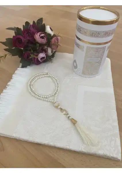 Ayhanhome Çeyizlik Kabe Desenli ve Siyah Kadife Seccade Setleri Karşılaştırması