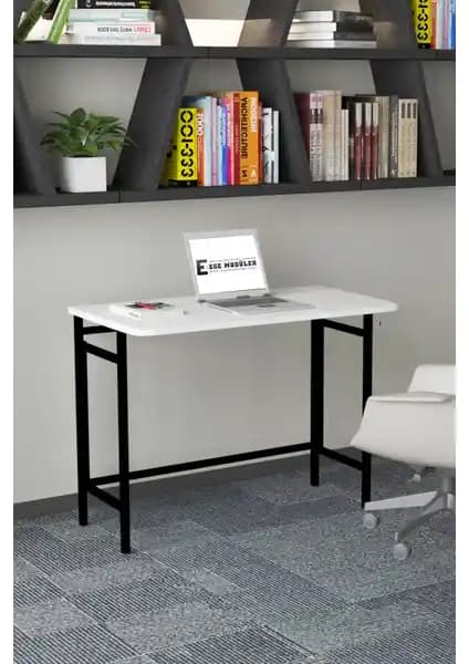 Ege Modüler Katlanabilir Çalışma Masası: Fonksiyonellik ve Dayanıklılık Dengesi