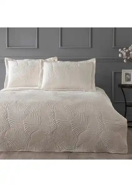 Linens Leaf Ekru ve Madame Coco Maryon Bej Çift Kişilik Yatak Örtüsü Karşılaştırması