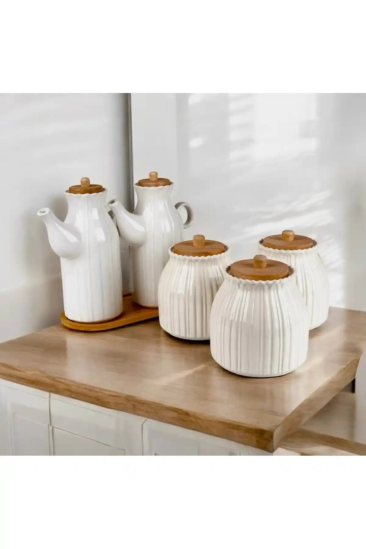 Pembelia Life 6 Parça Bambu Standlı Papatya Porselen Set ile Şık ve Fonksiyonel Mutfak