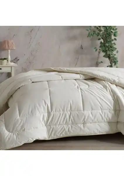 Soley Feelwool Doğal Yünlü Çift Kişilik 195x215 cm Yorgan - Konfor ve Dayanıklılık