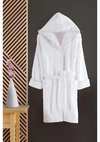 Varol Kalpli Nakışlı %100 Pamuk Love Serisi Bornoz ile Konfor ve Şıklık