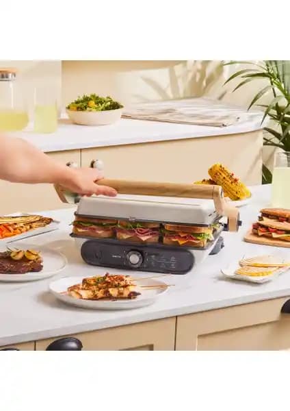 Karaca Gastro Grill Glass Premium 2400W İzgara ve Tost Makinesi Yüksek Performanslı Tasarım