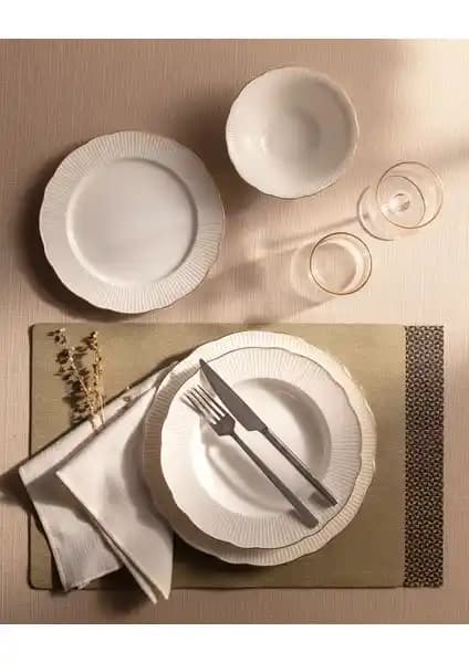 Madame Coco'nun Yaldızlı Yemek Takımı ile Sofralarınıza Zarif ve Lüks Dokunuşlar