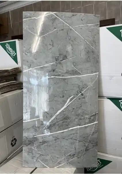 BienHome 30x60 cm Gri Mermer Desenli Kendinden Yapışkanlı Panel ile Modern İç Dekorasyon