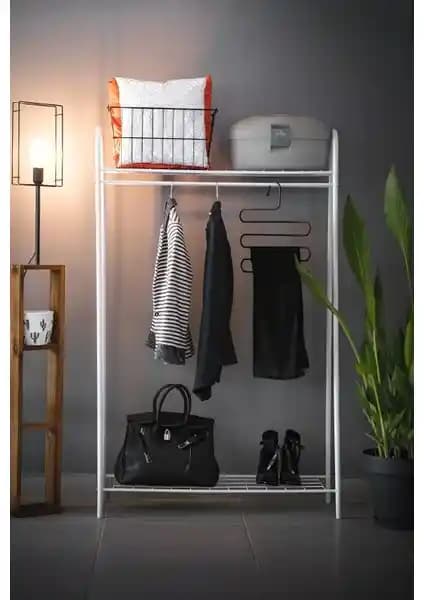 Çok Amaçlı Metal Askılık: Dayanıklı ve Estetik Tasarım ile Gelişmiş Depolama Çözümü