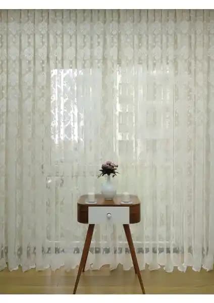 Esse Home Ekru Damaks Örme Tül Perde: Şıklık ve Fonksiyonelliği Bir Arada Sunar