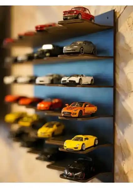 Exalted Hawk 1/64 Model Araba Duvar Rafı İnceleme ve Kullanım Avantajları