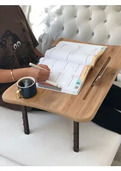 Kafe SS Sweet Smile Laptop Sehpası: Çok Yönlü, Pratik ve Şık Tasarımıyla Günlük Kullanım İçin Uygun