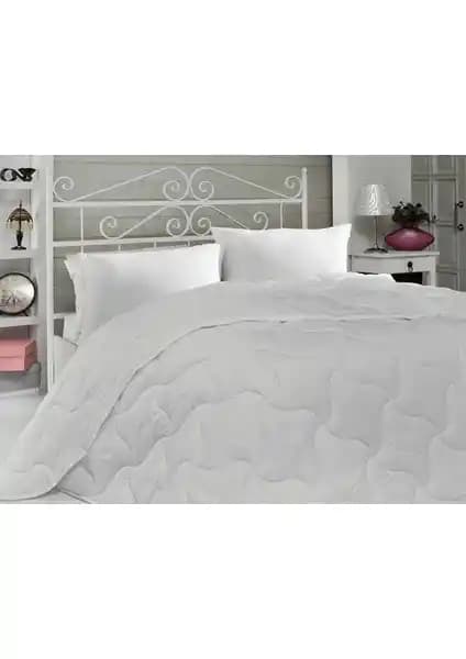 Komfort Home Çift Kişilik Micro Yazlık İnce Yorgan: Hafif ve Yüksek Isı Yalıtımı Sağlayan Yazlık Yatak Örtüsü