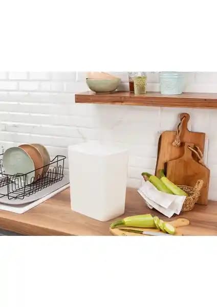 Madame Coco Olivier Switch Çöp Kovası: Şık ve Pratik Tasarım ile Günlük Kullanım İçin Uygun