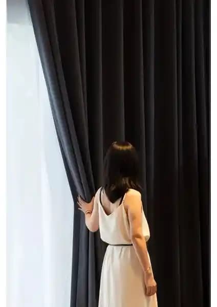 RechHome Taç Blackout Antrasit Perde: Modern Tasarım ve Çok Fonksiyonlu Yalıtım Çözümü