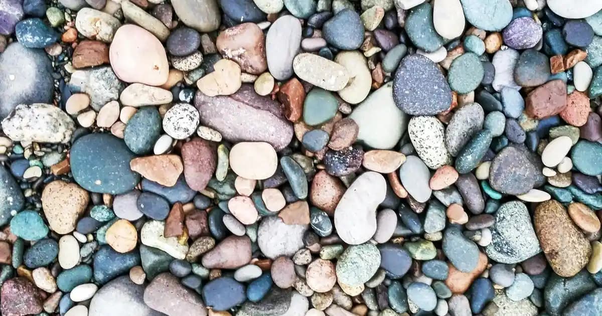 Kendinden Yapışkanlı Duvar Kağıdı ile Hızlı ve Estetik İç Mekan Dekorasyonu