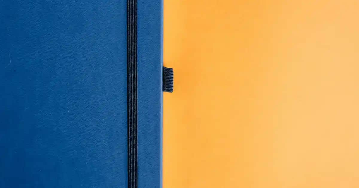 Kiremit Rengi Gri Koltuk Takımı ile Modern ve Şık Ev Dekorasyonu Rehberi